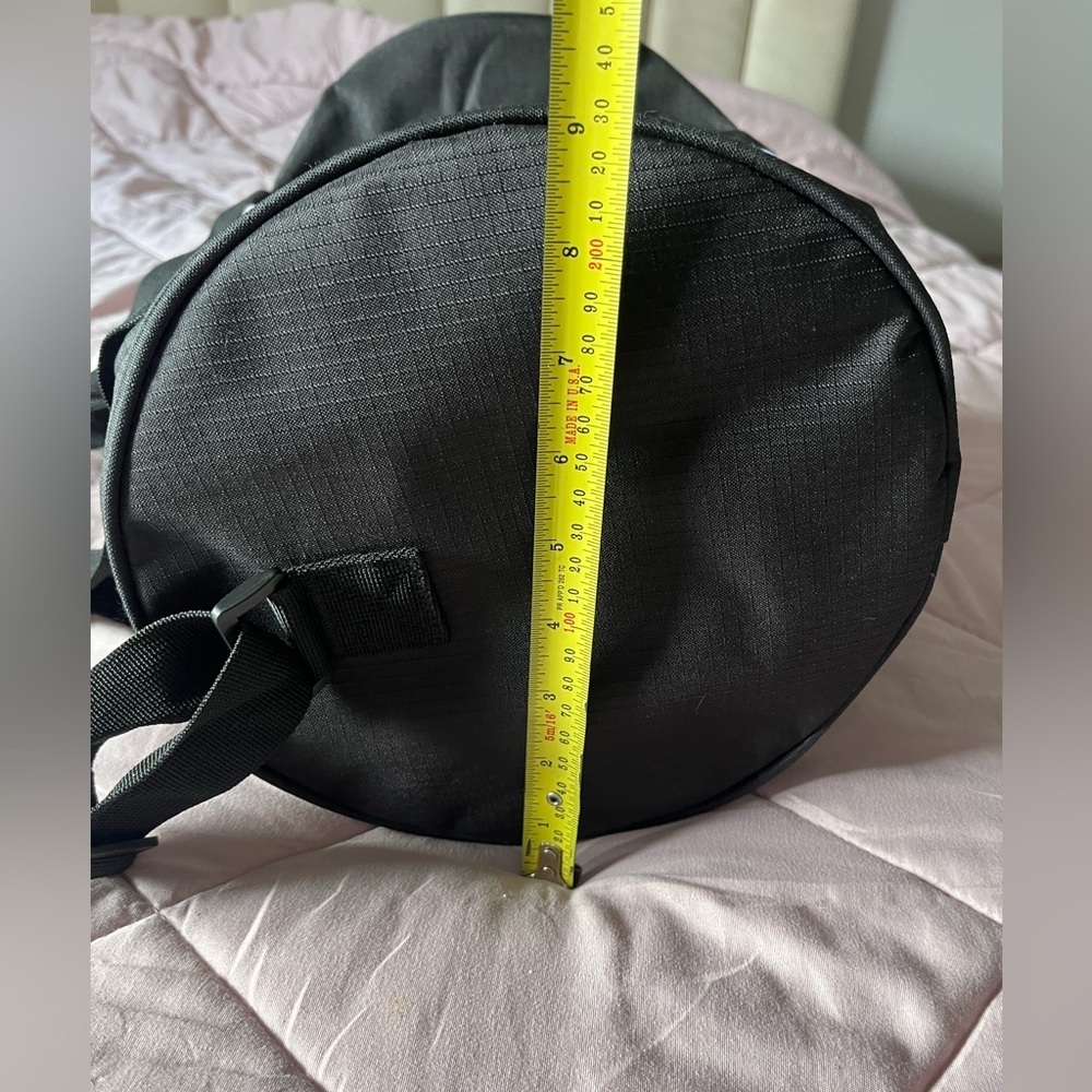 2 for $20 Fila Small Duffle Bag - Picture 4 of 7